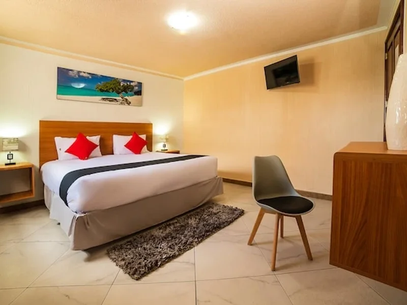 Hotel del Centro Pirámides