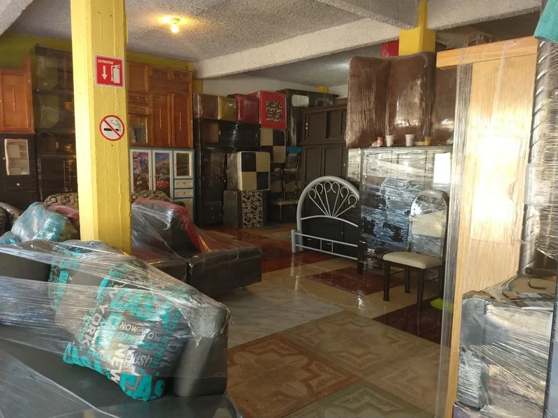 Muebles camas y colchones melanie Denis