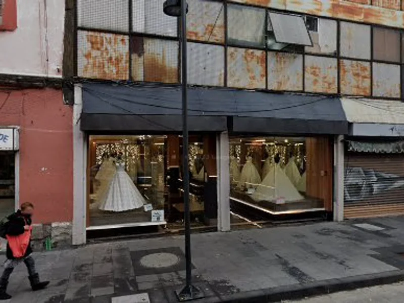 Fabrica de Vestidos de Presentación y XV años