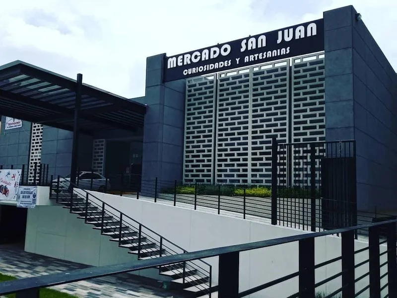 Mercado de Artesanías y Curiosidades Mexicanas San Juan