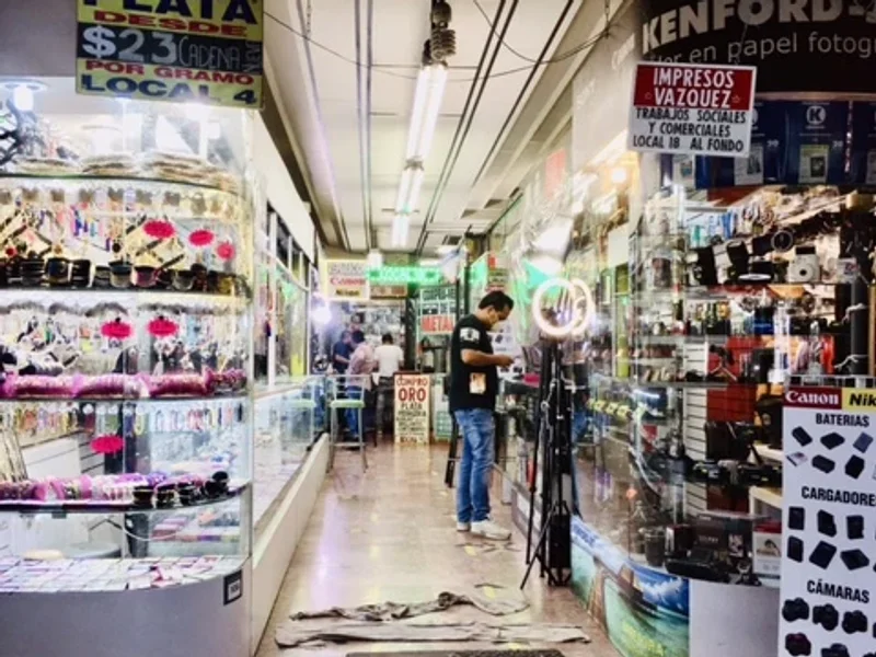 SALE FOTO REPARACION DE EQUPO FOTOGRAFICO