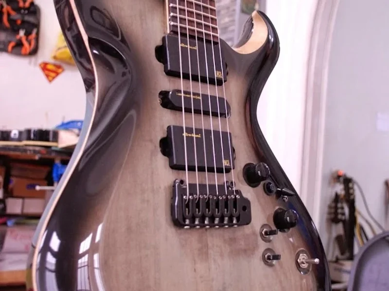 Ortiz Murcio Guitars & Basses