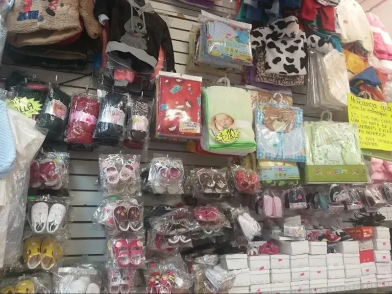 Ropa de bebe Mis dos angelitos, mamelucos y batas de personajes