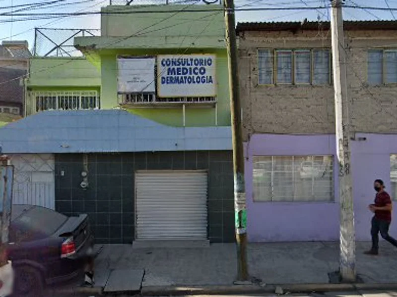 Dra. Martha Huerta Raygoza, Dermatólogo
