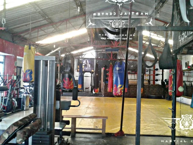Escuela De Artes Marciales MARTIAL CENTER CARLOS GUTIÉRREZ TEAM