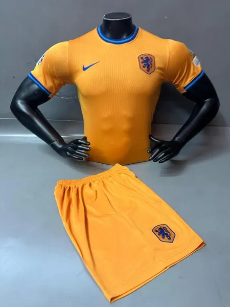 Uniformes de futbol Hernia