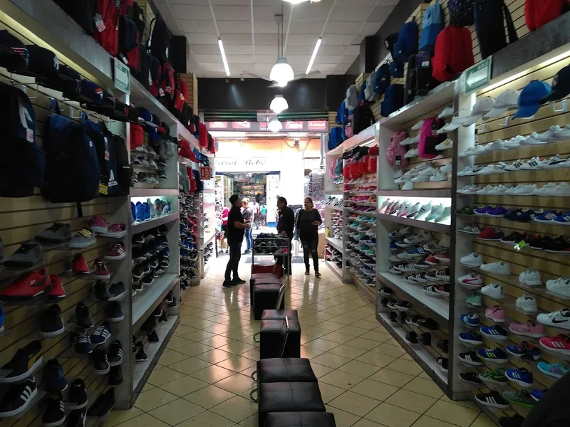 Outlet Deportes Correo Mayor 2