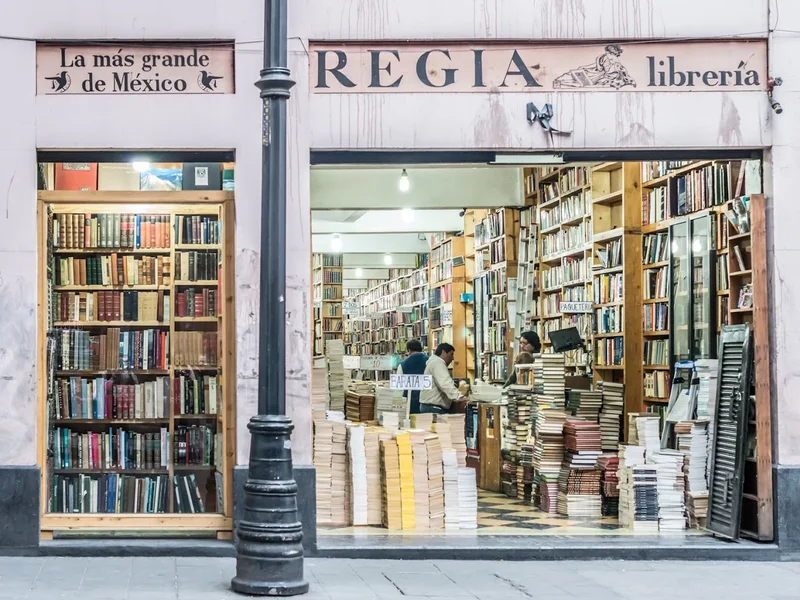 Librería Regia