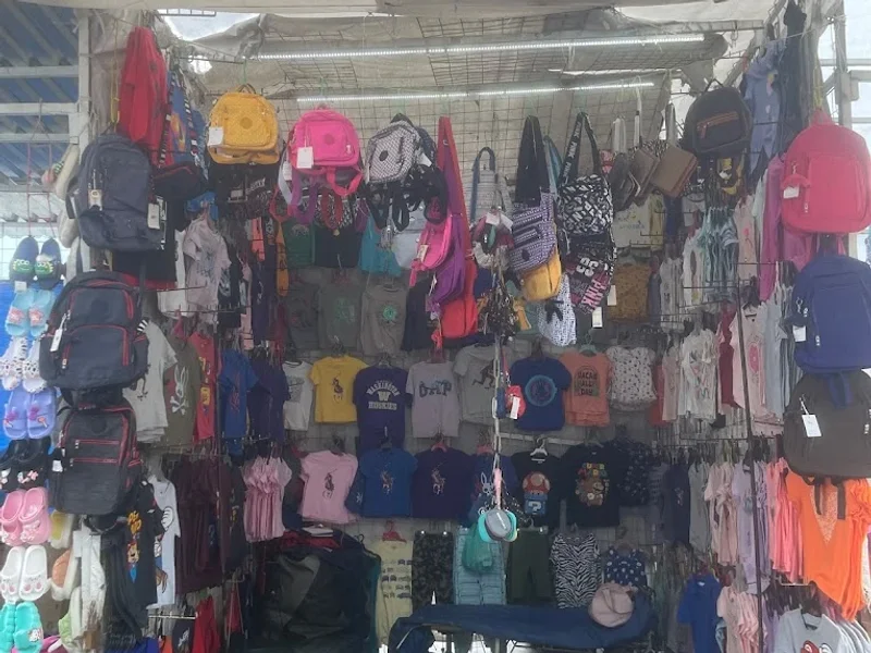 Un Mundo de Playeras, Tepito