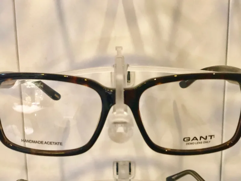 Óptica Silrom 1er Piso