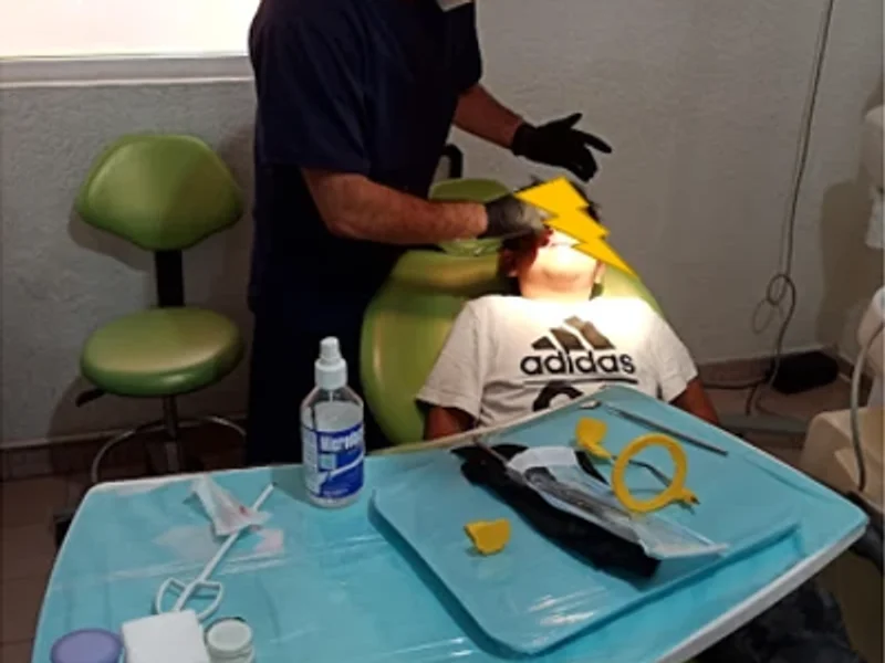 Odontopediatra (Tafami) Dentista para niños Raúl Navarrete