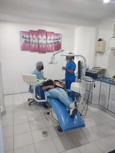 CLINICA ORTHO-IMPLANT INOTO