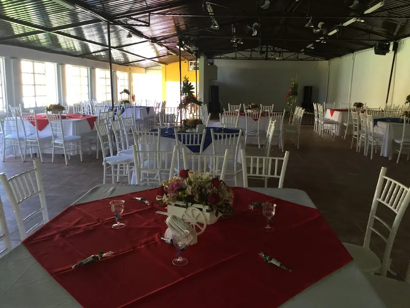 Salón de Fiestas "El Ranchito Seco"