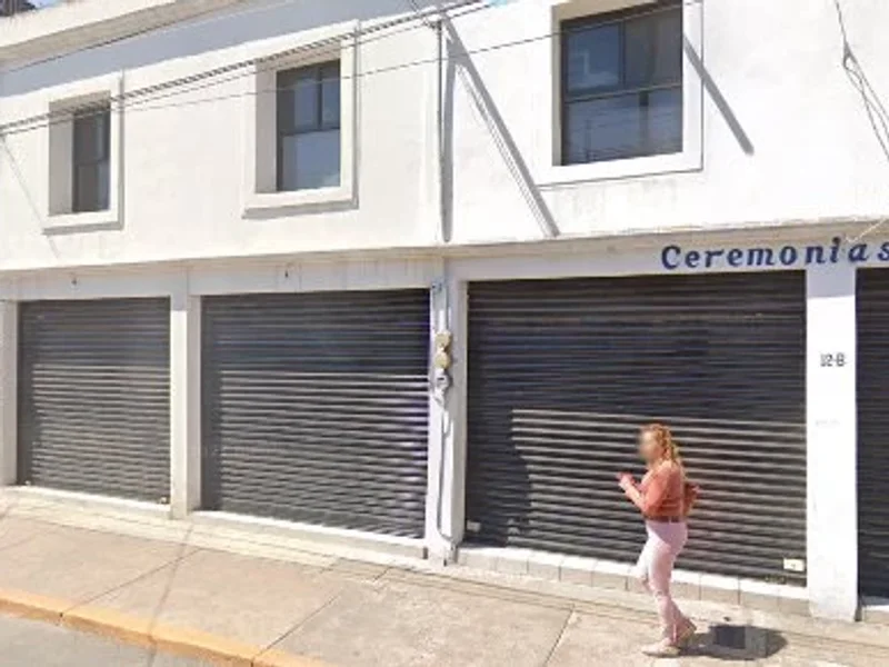 Oxalis. Ropa Dama Y Niña