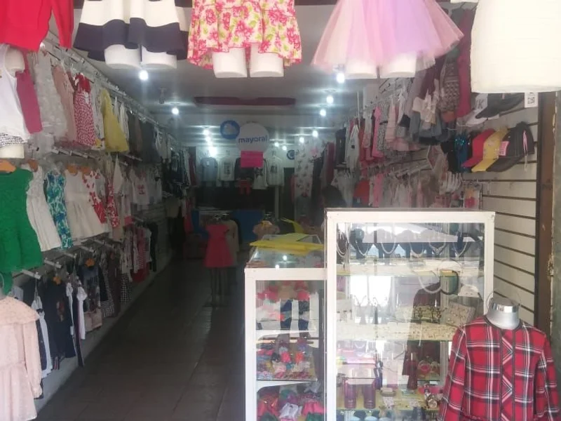 Collares y Vestidos para Niñas