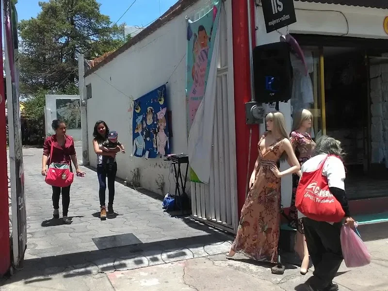 Oxalis. Ropa Dama Y Niña