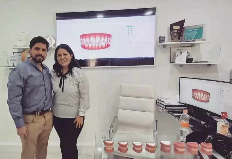 Dra. Nelly Bernabé Estrada, Dentista - Odontólogo