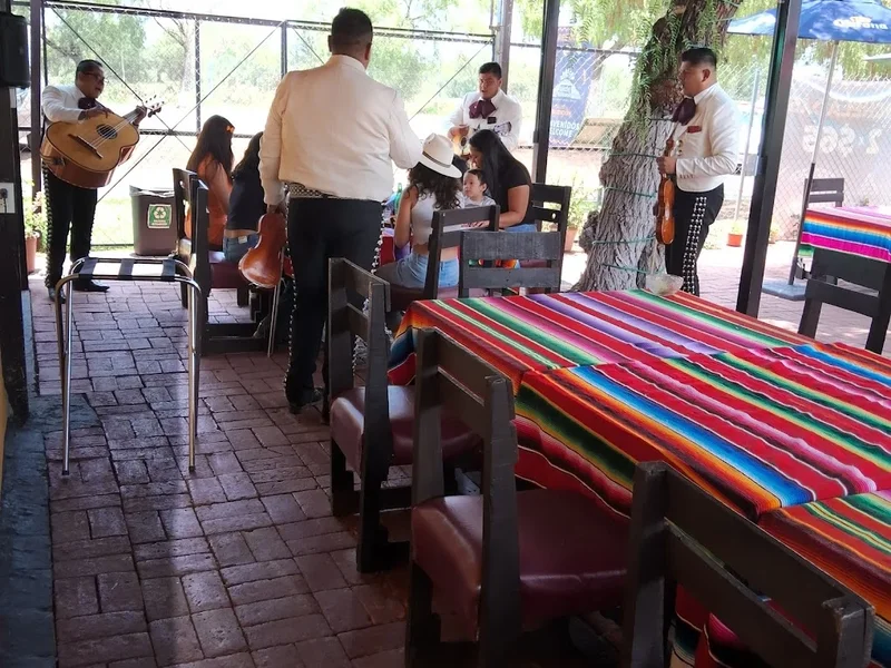 Restaurante, Bar & Grill "Rincón Teotihuacán"