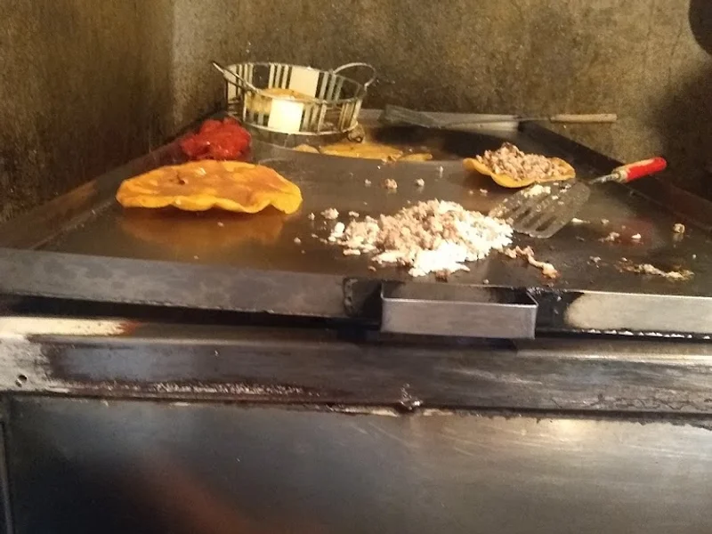 Quesadillas Y Pozole Yesi