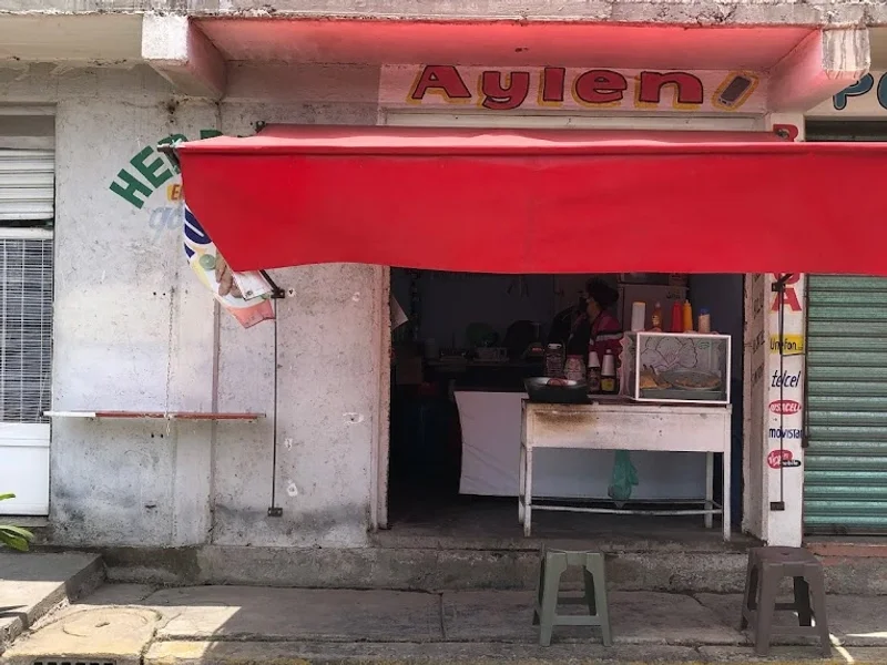 Pescados y mariscos “LOS COMPADRES”