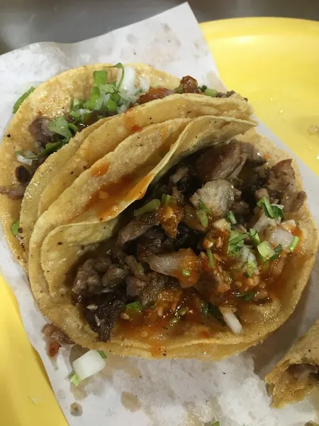 Taqueria El camioncito.