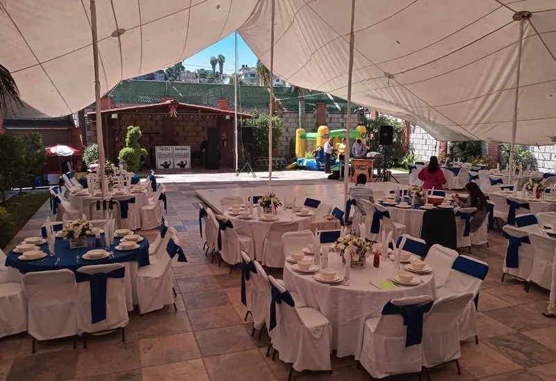 Jardin de eventos sociales y empresariales La Hacienda