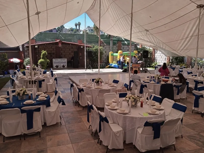 Jardin de eventos sociales y empresariales La Hacienda