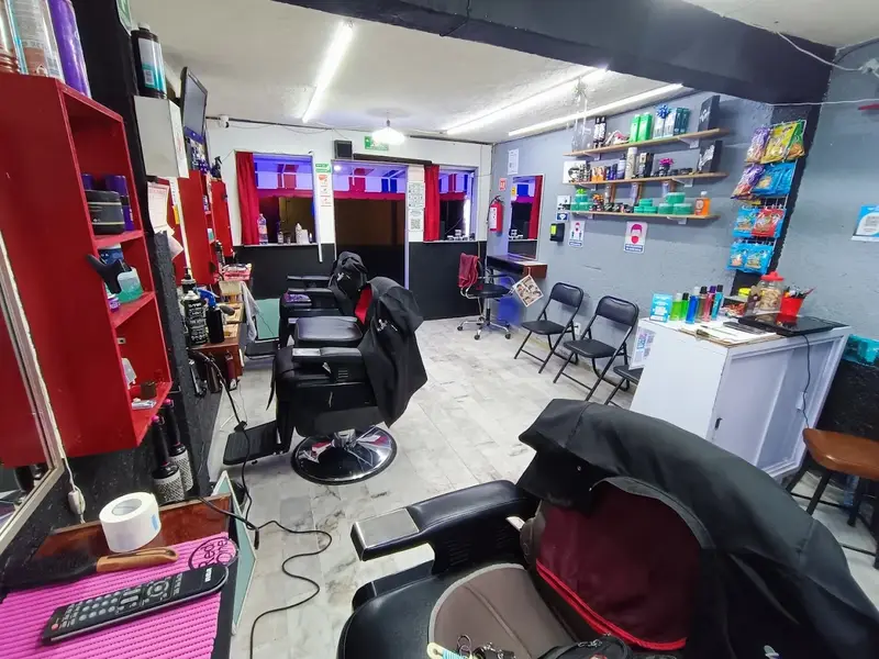 Mario's Peluquería y Barbería