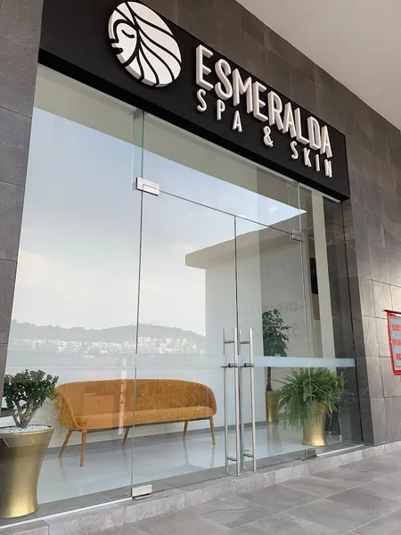 Esmeralda Spa & Skin