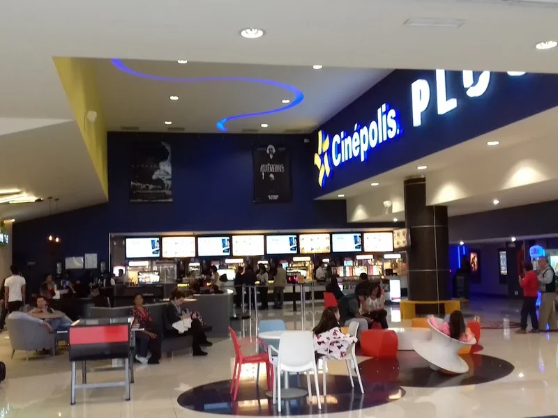 City Center Bosque Esmeralda