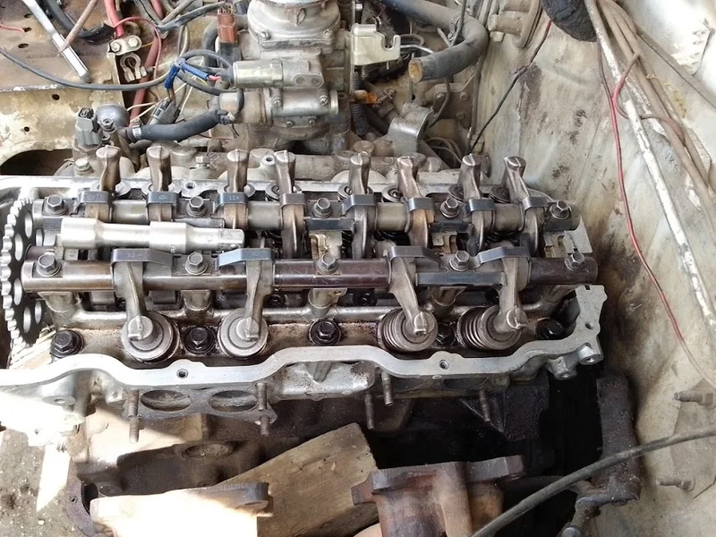 Taller mecánico automotriz y Herrería y aluminio en general