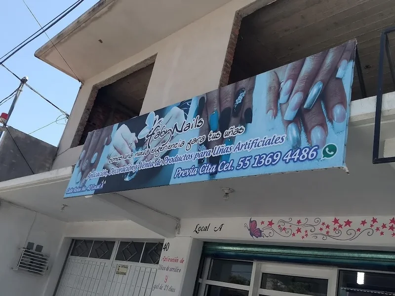 Faby Nails Aplicación y Venta de Producto para Uñas Artificiales