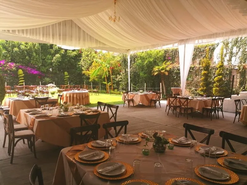 Jardin De Eventos "Villa Los Arcos"