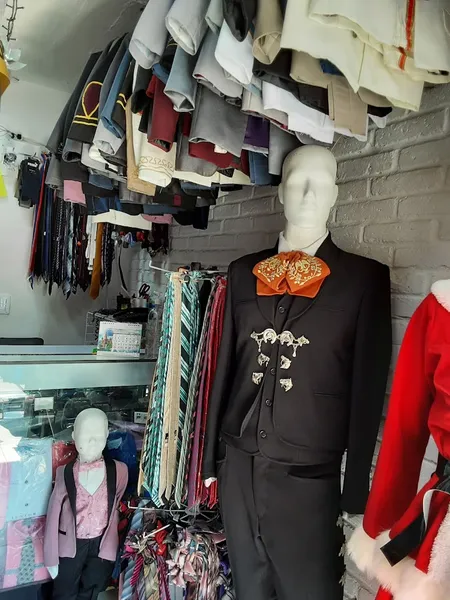 Alquiler y venta de trajes en Chalco Elegants Men