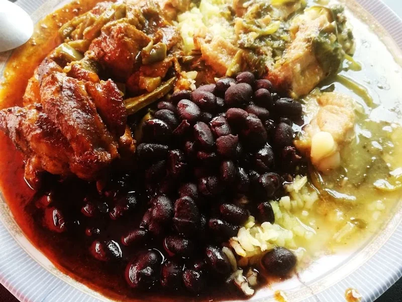 TACOS DE GUISADO "EL CARRO VIEJO"