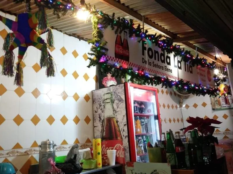 Fonda la Tía.
