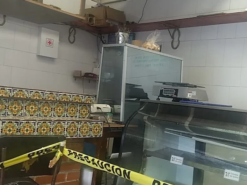 "El Lucero" Tortas Y Cremeria