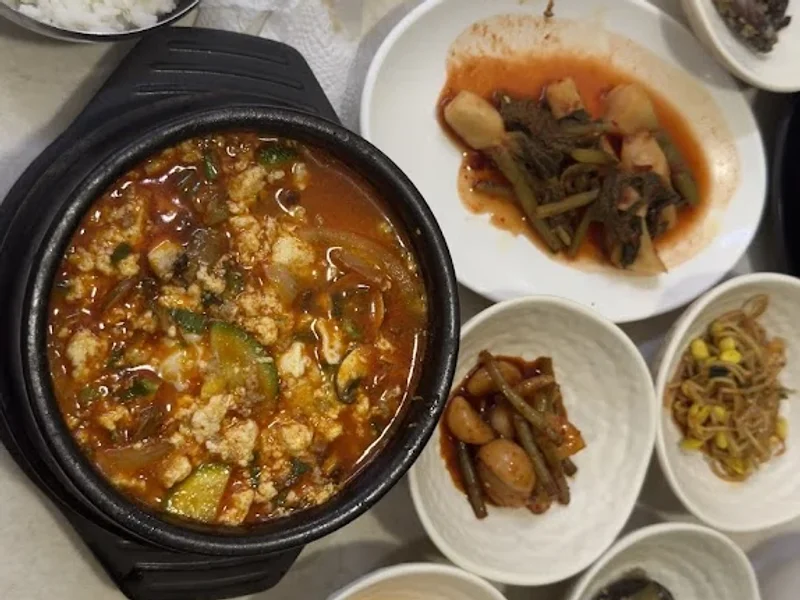 Min Sok Chon