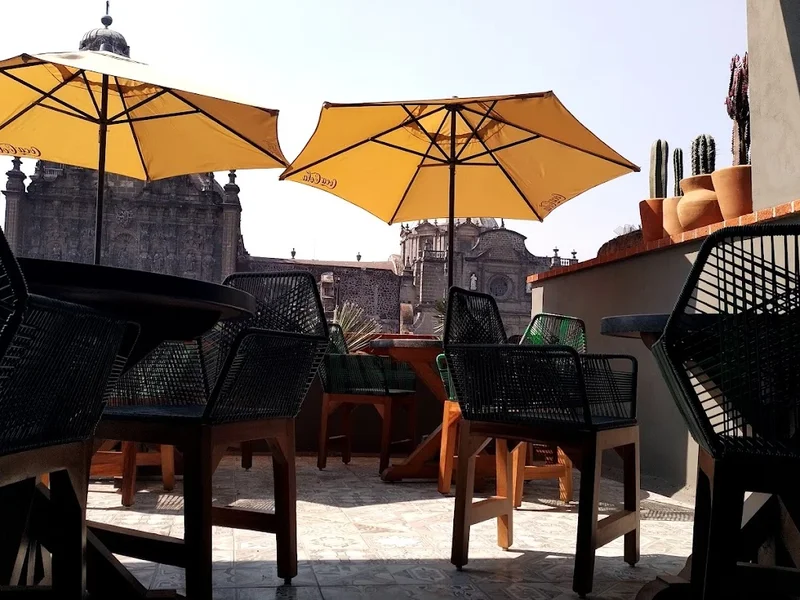 Terraza Los Pérez Carbón y Comal