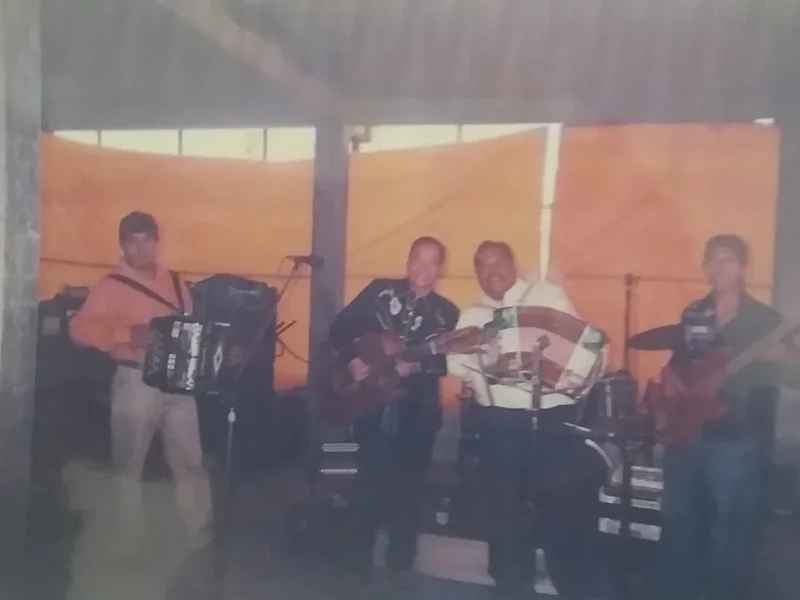 GRUPO NORTEÑO FABULOSOS TARRIS