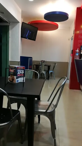 Domino's Zona Esmeralda