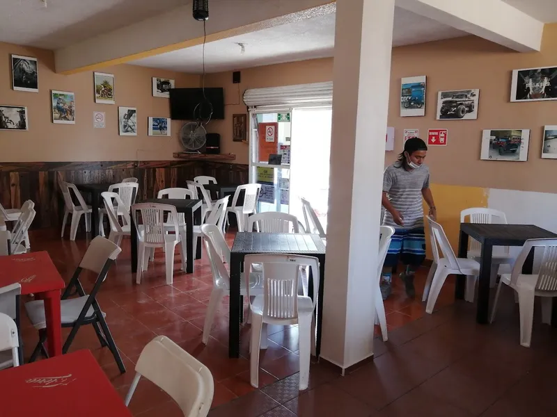 Restaurante Bar "CRUDOLOGO"