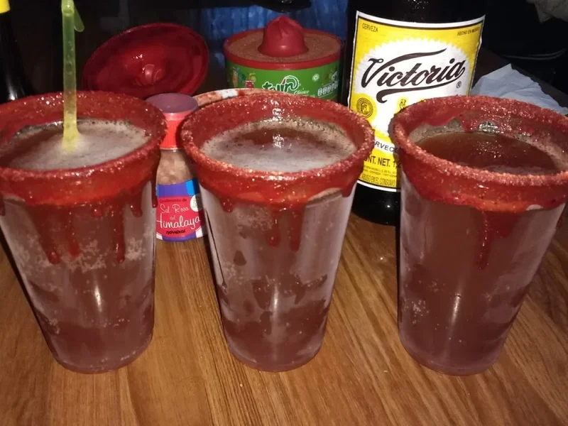 Garage, Beer & Bikers