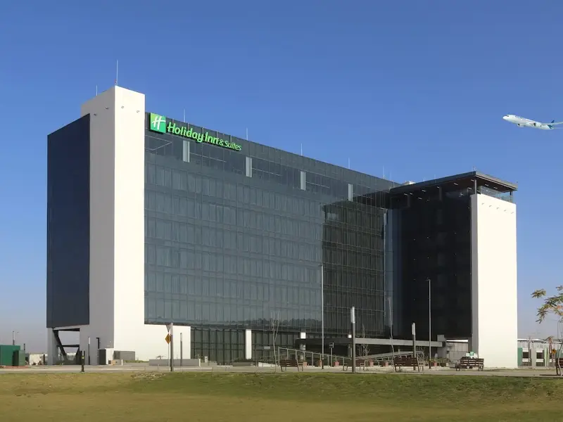 Holiday Inn & Suites Mexico Felipe Angeles Airport