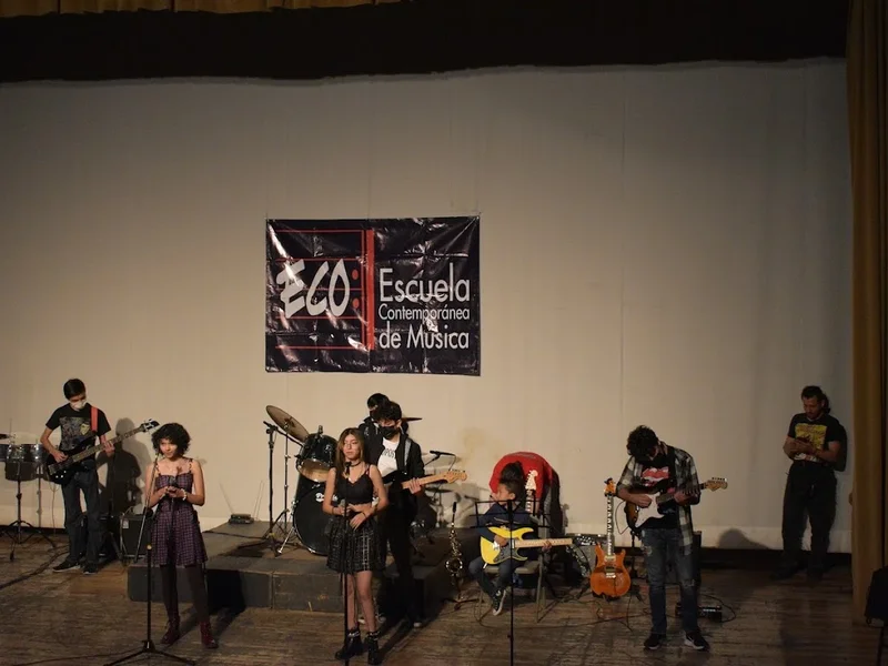 ECO ESCUELA CONTEMPORÁNEA DE MUSICA