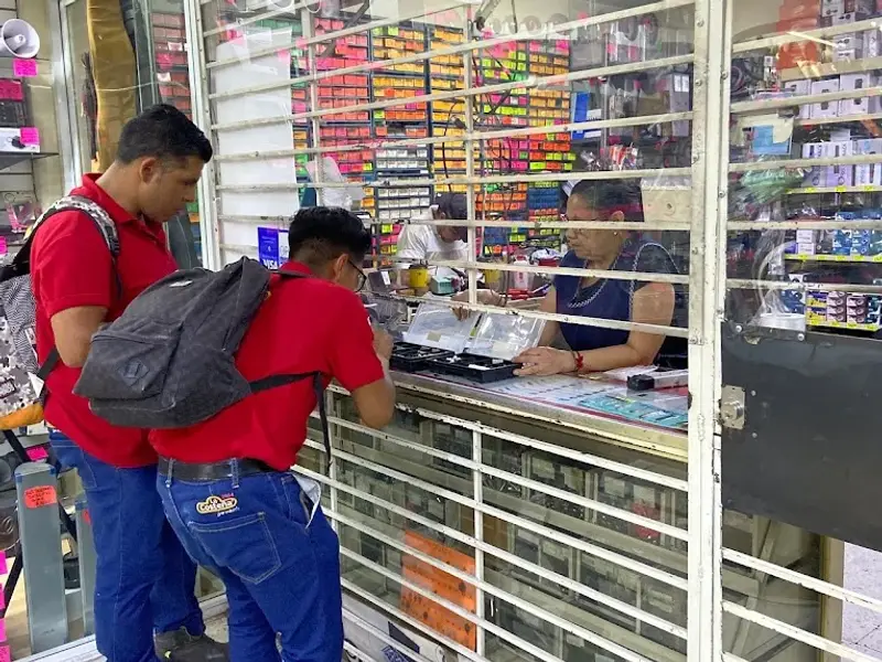 Musica Y Electronica Diaz