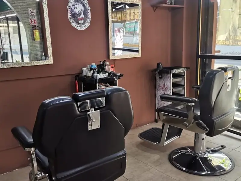 Escuela de Barbería Express Suc Ecatepec