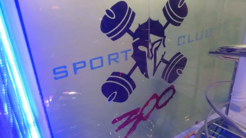 SPORT CLUB 300-GYM