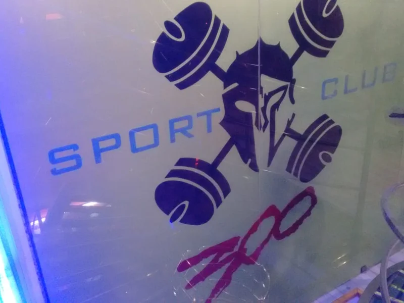 SPORT CLUB 300-GYM