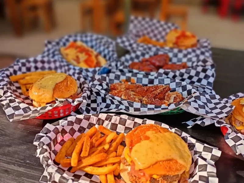 La Casa De Las Alitas Ojo De Agua